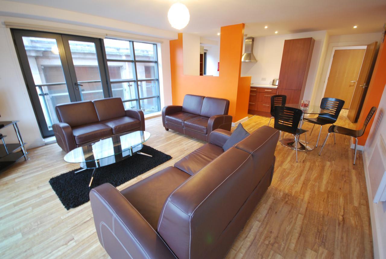 Atana Apartments Manchester Exterior photo