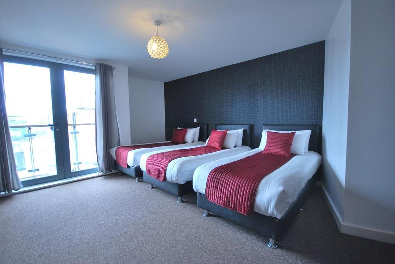 Atana Apartments Manchester Exterior photo