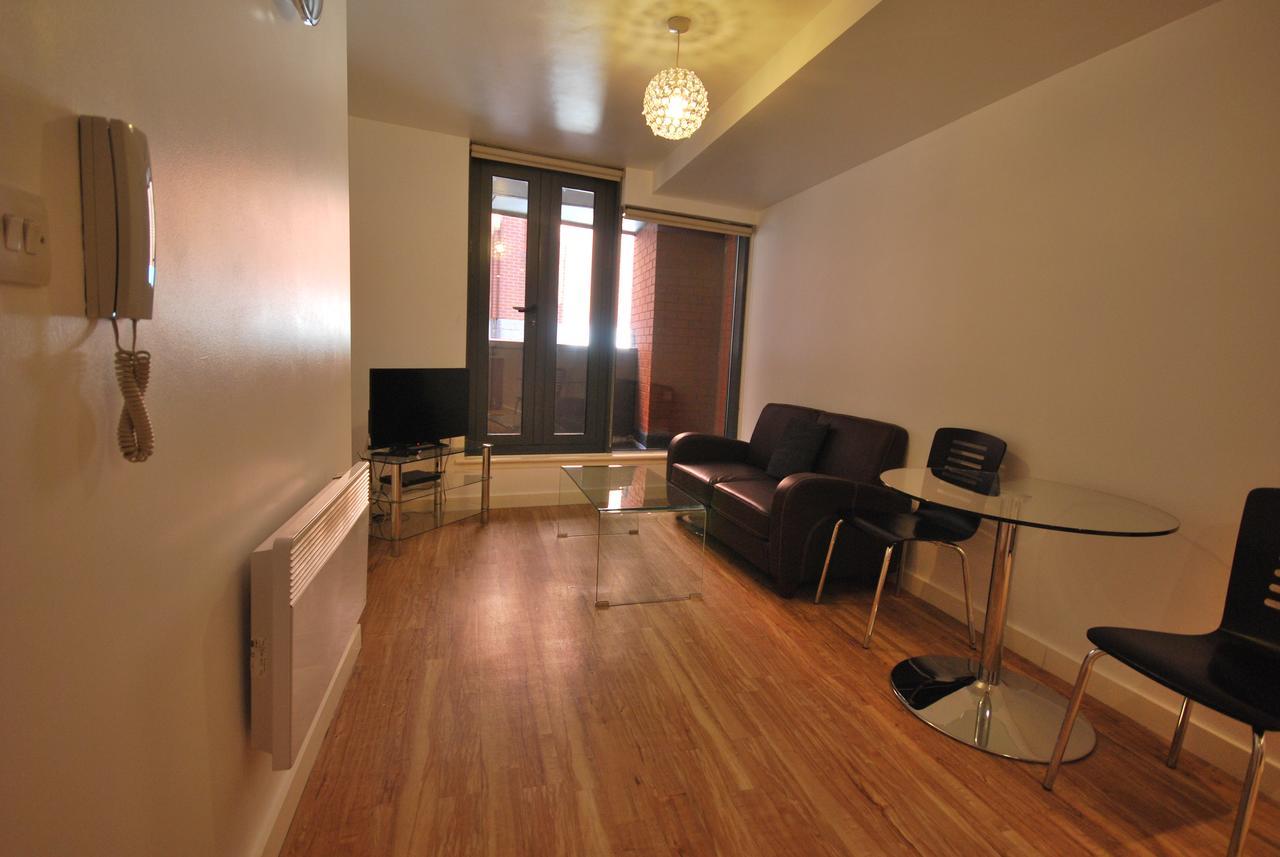 Atana Apartments Manchester Exterior photo